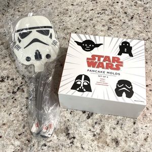 Star Wars Pancake Molds and Spatula from Williams-Sonoma